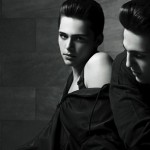 FASHION156-FEATURESLESSPRADA